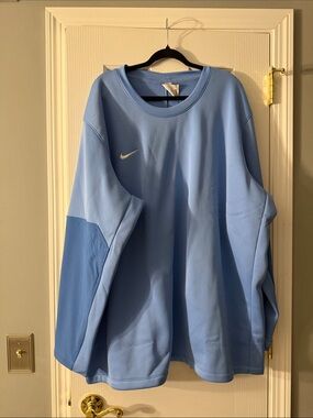 Nike Therma Fit mid weight Coaches Crew